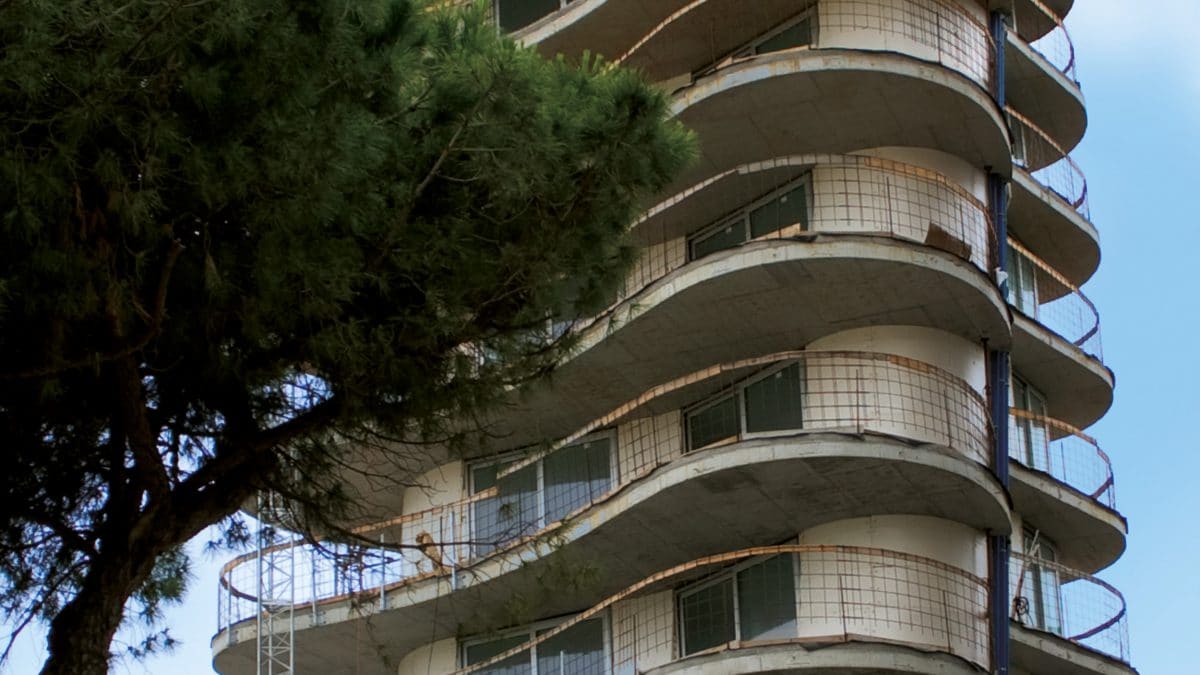 Vorgefertigte ABS-Balkonform Für Betonbalustraden – Wiederverwendbare Schalung, Einfach Zu Montieren, Verschiedene Größen Und Muster