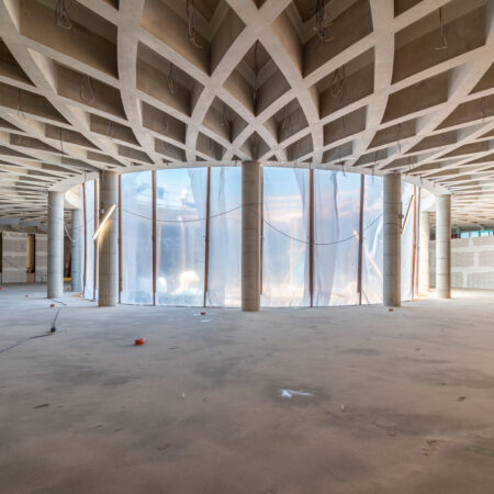 Kellerboden mit Querbalken oder Kassettendecke auf kreisförmigem Grundriss, hergestellt mit Arbloc-Schalung